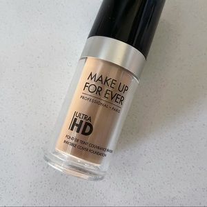 Makeup Forever Ultra HD Foundation Y225